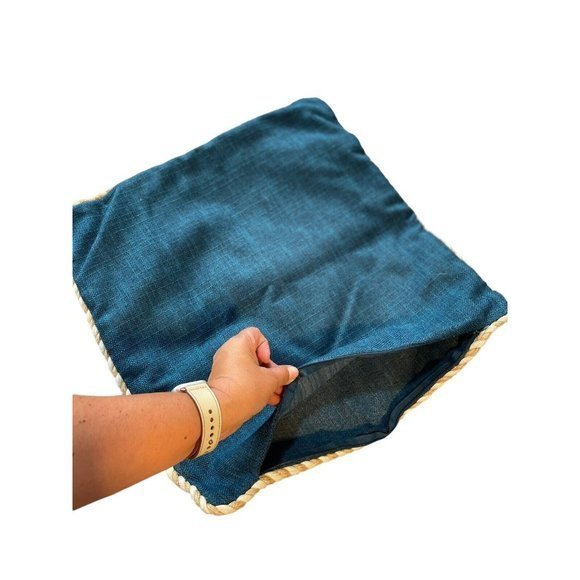 Throw pillow covers set of‎ 2 Teal Tweed Wood Botton 20x20 textured zippered - Picture 3 of 8